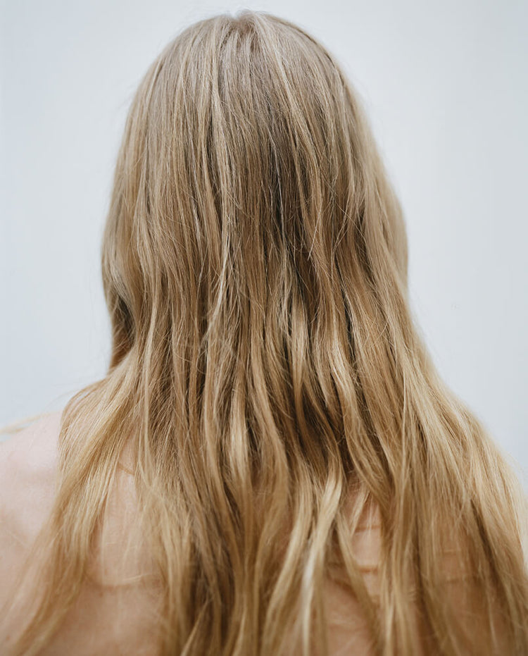 The Difference Between Hair Thinning & Shedding